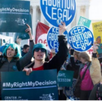 Un juez conservador estadounidense prohibió una píldora abortiva y el Gobierno apelará