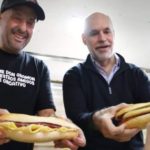 El Pelado de TikTok armó un sándwich junto a Rodríguez Larreta