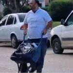 “Cuando vaya a pagar la luz no diré nada, pero habrá señales”: le llegó una factura de $840 mil y llevó la plata en una carretilla