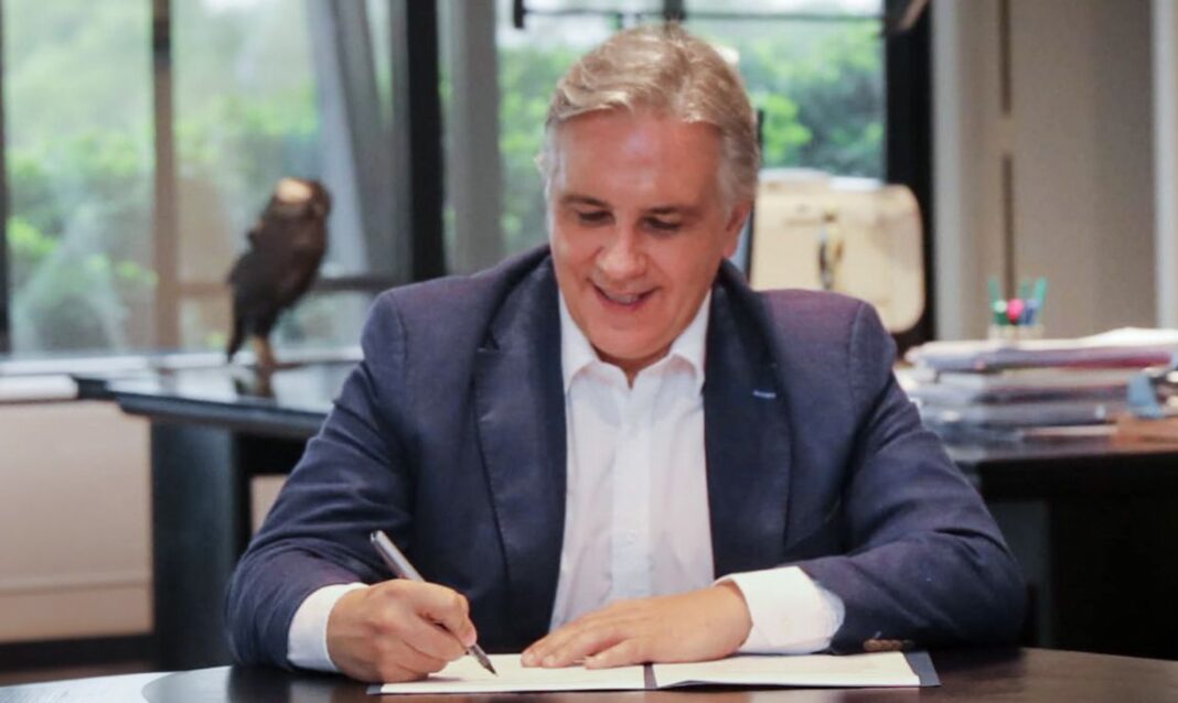 Martin Llaryora